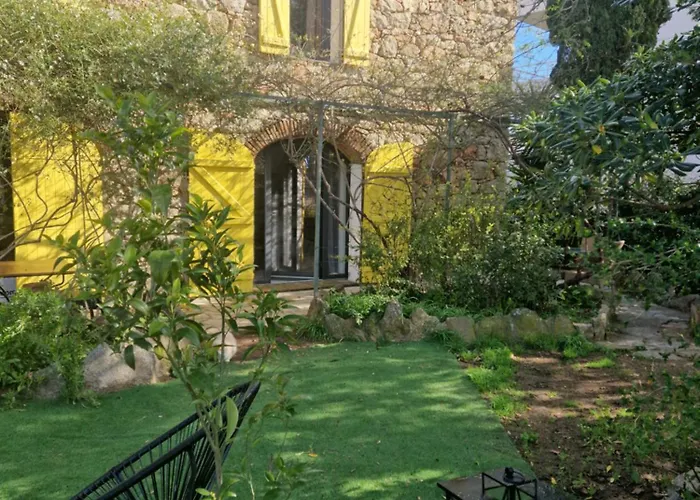 Le Vieux Moulin Apartment
